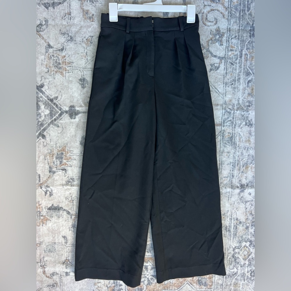Aritzia Babaton Black Pleated Trousers